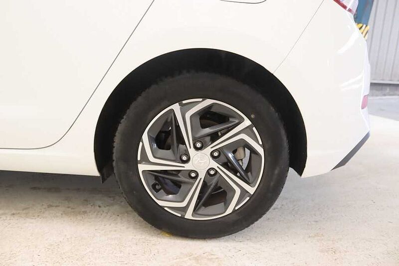 Hyundai i30 1.0 TGDI Klass LR 48V 120